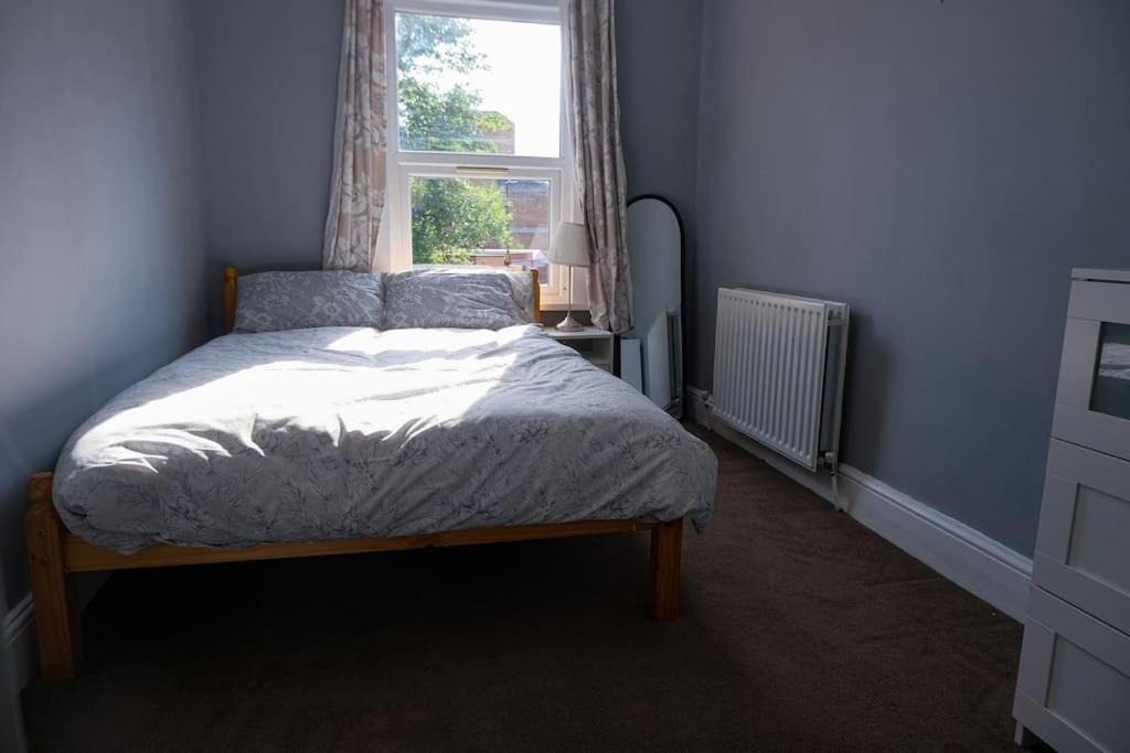 4 Bedroom House In Turnpike Lane/Wood Green London Exterior foto